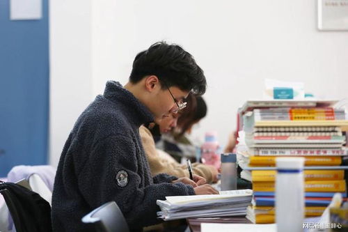 大自考與小自考區別解析 考試形式、校考與統考，一文讀懂學歷提升路徑